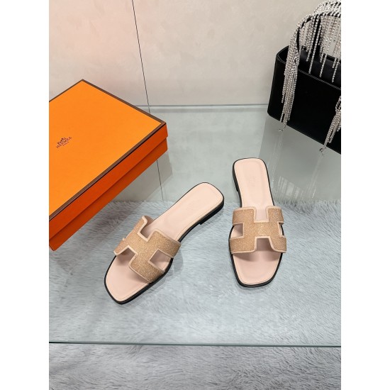 Hermes Slippers High Quality
Women 35-41
Men 39-45