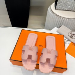 Hermes Slippers High Quality
Women 35-41
Men 39-45