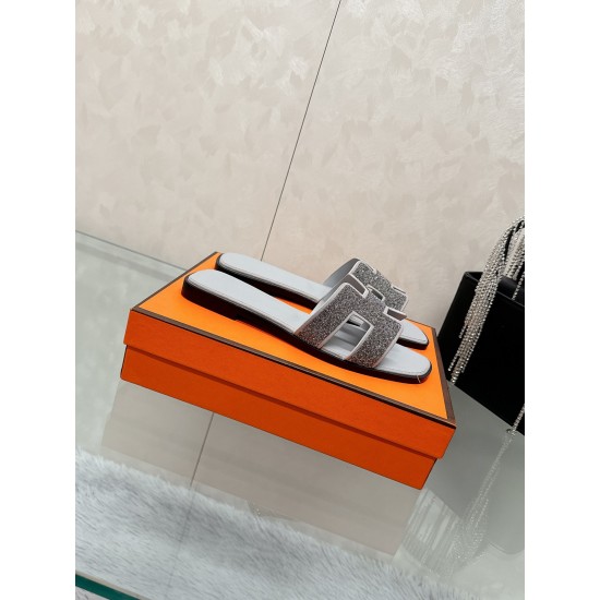 Hermes Slippers High Quality
Women 35-41
Men 39-45