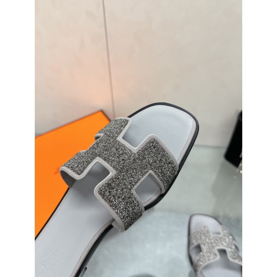 Hermes Slippers High Quality
Women 35-41
Men 39-45