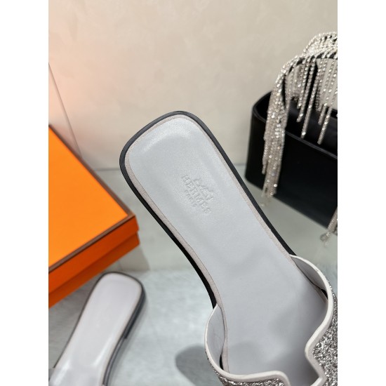Hermes Slippers High Quality
Women 35-41
Men 39-45