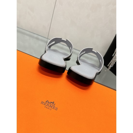 Hermes Slippers High Quality
Women 35-41
Men 39-45