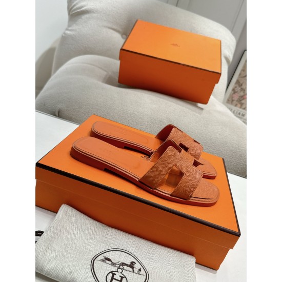 Hermes Slippers High Quality
Women 35-41
Men 39-45