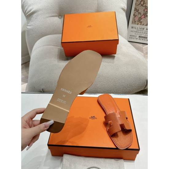Hermes Slippers High Quality
Women 35-41
Men 39-45