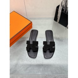 Hermes Slippers High Quality
Women 35-41
Men 39-45