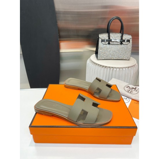 Hermes Slippers High Quality
Women 35-41
Men 39-45