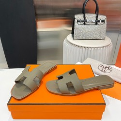 Hermes Slippers High Quality
Women 35-41
Men 39-45