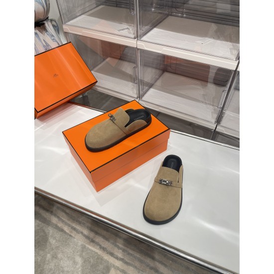Hermes Slippers High Quality
Women 35-41
Men 39-45