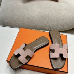 Hermes Slippers High Quality
Women 35-41
Men 39-45