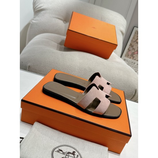 Hermes Slippers High Quality
Women 35-41
Men 39-45