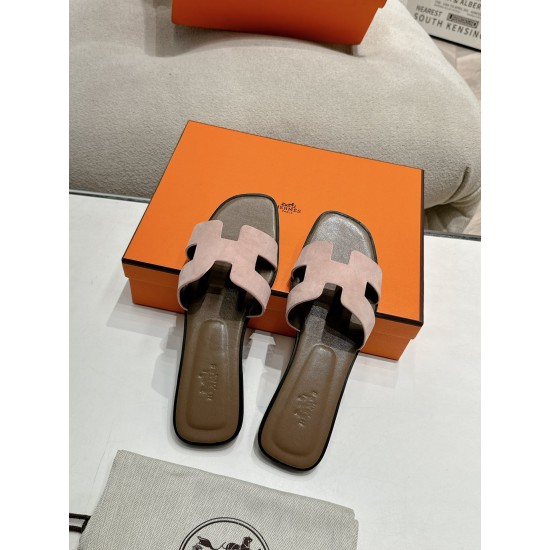 Hermes Slippers High Quality
Women 35-41
Men 39-45