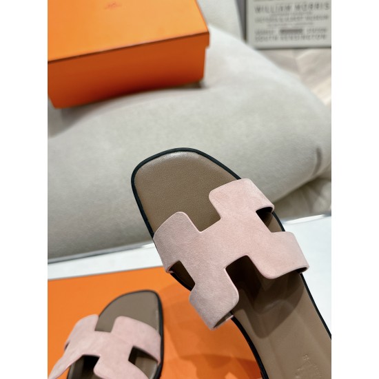 Hermes Slippers High Quality
Women 35-41
Men 39-45