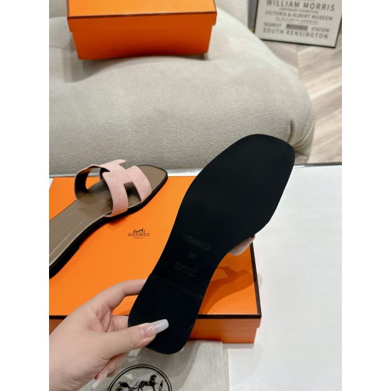 Hermes Slippers High Quality
Women 35-41
Men 39-45