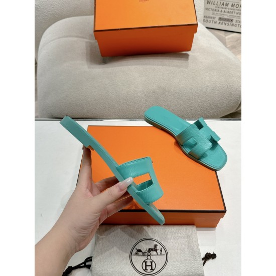 Hermes Slippers High Quality
Women 35-41
Men 39-45