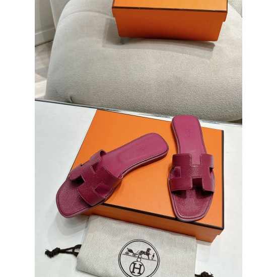 Hermes Slippers High Quality
Women 35-41
Men 39-45