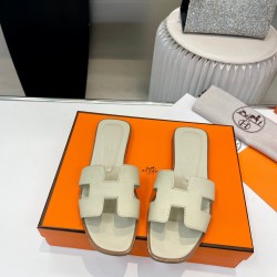 Hermes Slippers High Quality
Women 35-41
Men 39-45