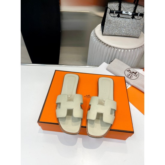 Hermes Slippers High Quality
Women 35-41
Men 39-45