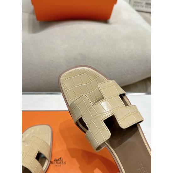 Hermes Slippers High Quality
Women 35-41
Men 39-45