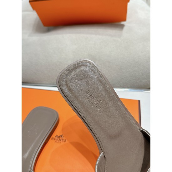 Hermes Slippers High Quality
Women 35-41
Men 39-45