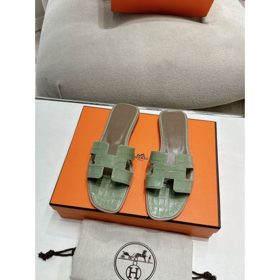 Hermes Slippers High Quality
Women 35-41
Men 39-45