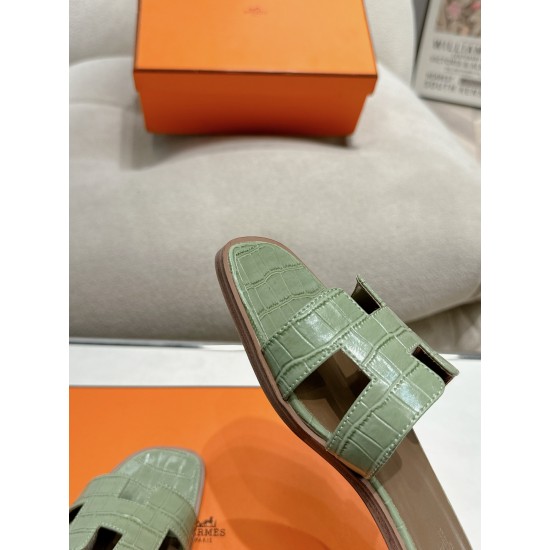 Hermes Slippers High Quality
Women 35-41
Men 39-45