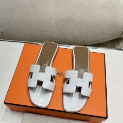 Hermes Slippers High Quality
Women 35-41
Men 39-45