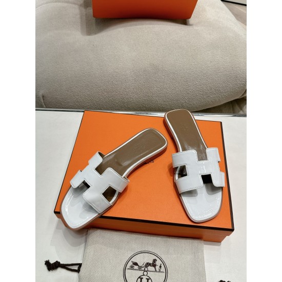 Hermes Slippers High Quality
Women 35-41
Men 39-45