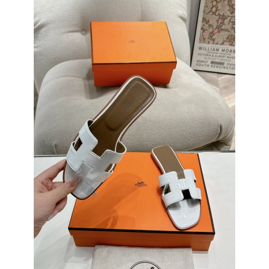 Hermes Slippers High Quality
Women 35-41
Men 39-45