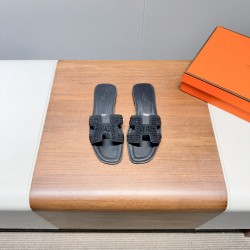Hermes Slippers High Quality
Women 35-41
Men 39-45