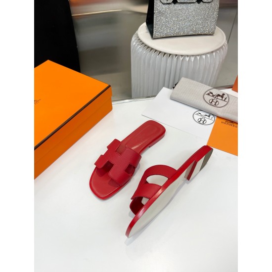 Hermes Slippers High Quality
Women 35-41
Men 39-45
