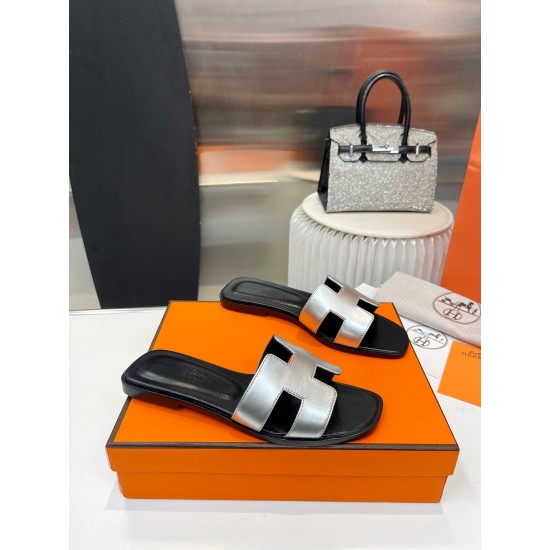 Hermes Slippers High Quality
Women 35-41
Men 39-45