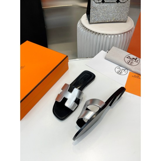 Hermes Slippers High Quality
Women 35-41
Men 39-45