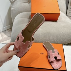 Hermes Slippers High Quality
Women 35-41
Men 39-45