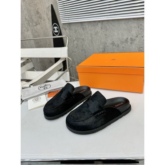 Hermes Slippers High Quality
Women 35-41
Men 39-45