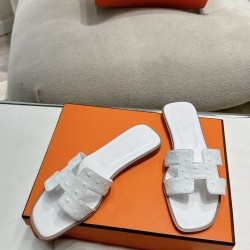 Hermes Slippers High Quality
Women 35-41
Men 39-45