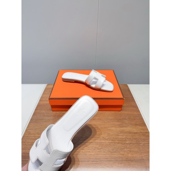 Hermes Slippers High Quality
Women 35-41
Men 39-45