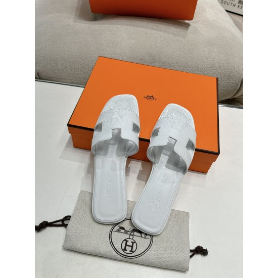 Hermes Slippers High Quality
Women 35-41
Men 39-45
