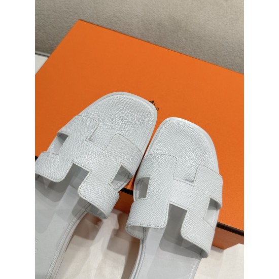 Hermes Slippers High Quality
Women 35-41
Men 39-45