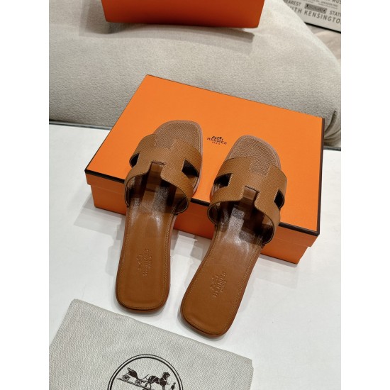 Hermes Slippers High Quality
Women 35-41
Men 39-45