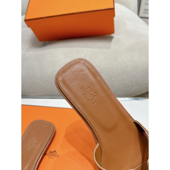 Hermes Slippers High Quality
Women 35-41
Men 39-45