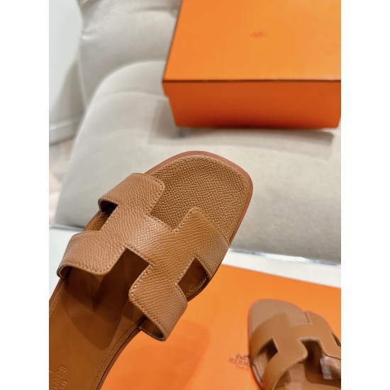 Hermes Slippers High Quality
Women 35-41
Men 39-45