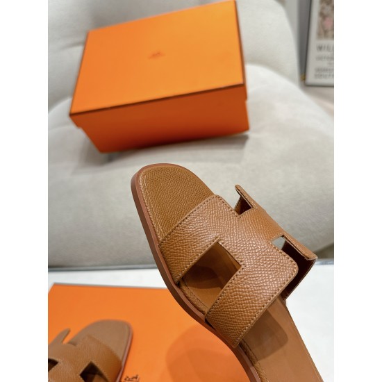 Hermes Slippers High Quality
Women 35-41
Men 39-45