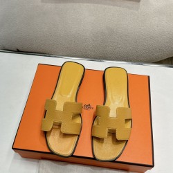 Hermes Slippers High Quality
Women 35-41
Men 39-45
