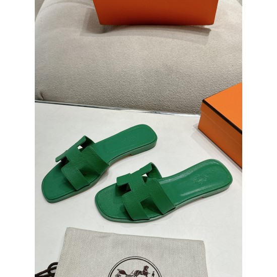 Hermes Slippers High Quality
Women 35-41
Men 39-45