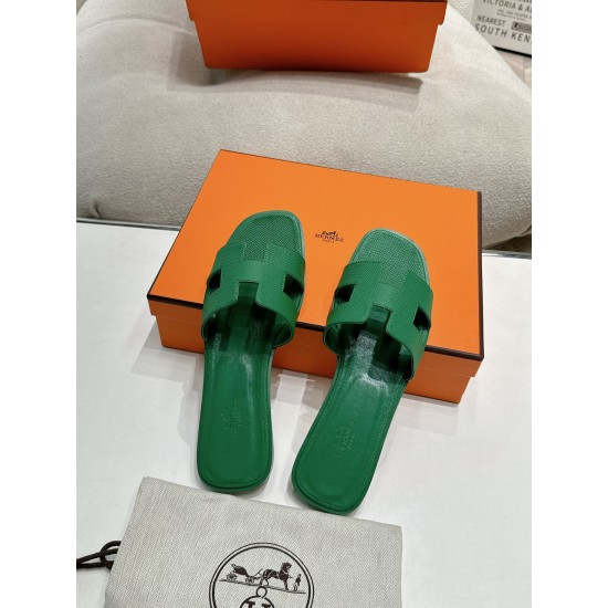 Hermes Slippers High Quality
Women 35-41
Men 39-45
