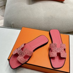 Hermes Slippers High Quality
Women 35-41
Men 39-45