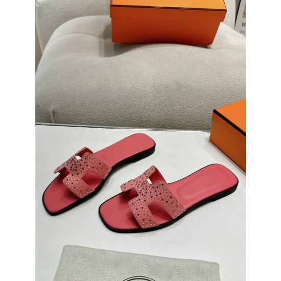 Hermes Slippers High Quality
Women 35-41
Men 39-45