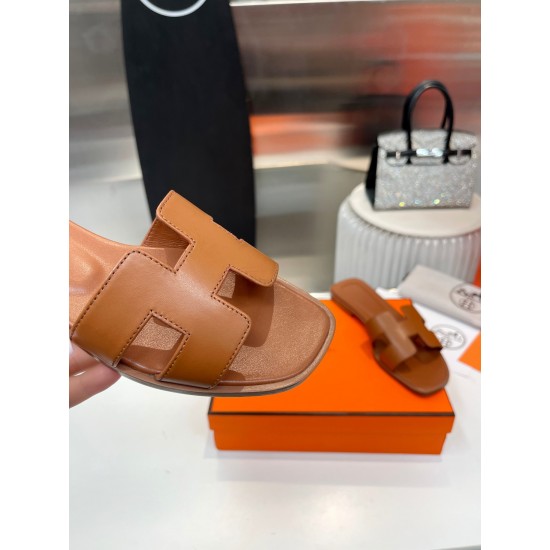 Hermes Slippers High Quality
Women 35-41
Men 39-45