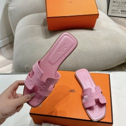 Hermes Slippers High Quality
Women 35-41
Men 39-45
