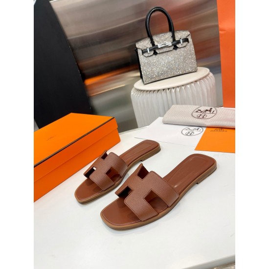 Hermes Slippers High Quality
Women 35-41
Men 39-45